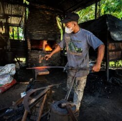 Holding Perkebunan Nusantara Perkuat IKM Lokal, PalmCo Dorong Pandai Besi Jadi Pemasok Industri