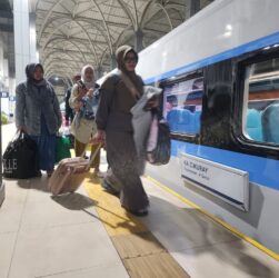 KA Cikuray Jadi Kereta Favorit Pengguna Jasa dari Daop 2 Bandung Sedangkan Gambir dan Yogyakarta Masih Menjadi Tujuan Utama Selama Januari – Juni 2026 KA Cikuray Jadi Kereta Favorit Pengguna Jasa dari Daop 2 Bandung Sedangkan Gambir dan Yogyakarta Masih Menjadi Tujuan Utama Selama Januari – Juni 2026