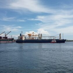 Pelabuhan Krueng Geukueh Berangkatkan Ribuan Ton Biomassa ke Jepang