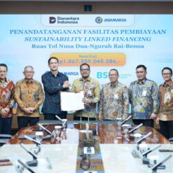 Perkuat Infrastruktur Hijau, PT Jasamarga Bali Tol dan BSI Tandatangani Kerjasama Pembiayaan Sustainability Linked Financing Senilai Rp1,56 Triliun Perkuat Infrastruktur Hijau, PT Jasamarga Bali Tol dan BSI Tandatangani Kerjasama Pembiayaan Sustainability Linked Financing Senilai Rp1,56 Triliun