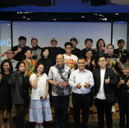 MODB BINUS UNIVERSITY Pertemukan Karya Master Designer dengan Industri Kreatif melalui ‘The Convergence of Design’ MODB BINUS UNIVERSITY Pertemukan Karya Master Designer dengan Industri Kreatif melalui ‘The Convergence of Design’