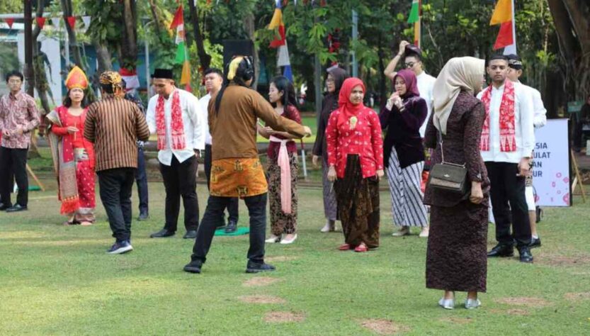 Pekerja BRI Region 6 Antusias Ikuti Beragam Lomba 17 Agustus