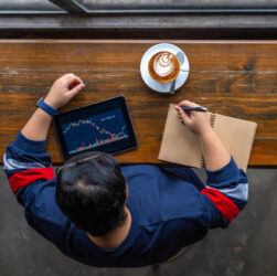 Pentingnya Recharging Mental dan Audit Jurnal Trading Saat Pasar Libur Pentingnya Recharging Mental dan Audit Jurnal Trading Saat Pasar Libur
