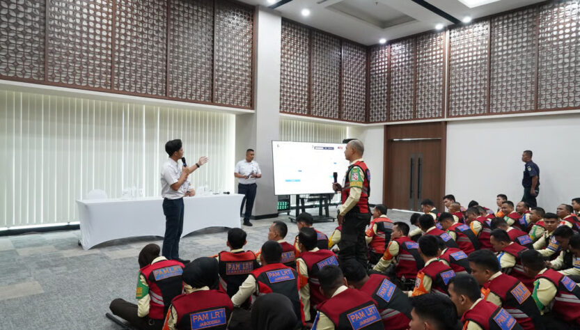 LRT Jabodebek Perkuat Profesionalisme Petugas untuk Dukung Keamanan Layanan LRT Jabodebek Perkuat Profesionalisme Petugas untuk Dukung Keamanan Layanan